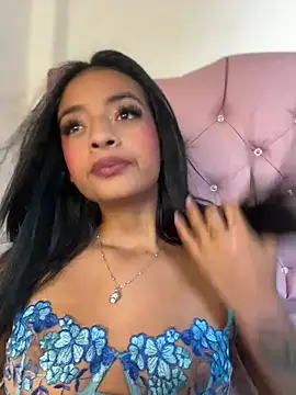 Laura fernandezII online show from 02-03-25, 07:31