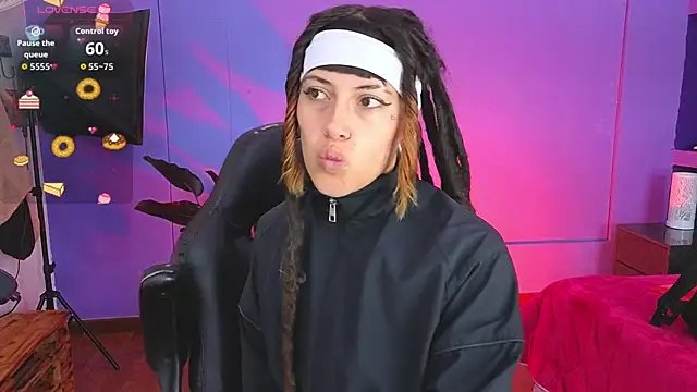  sharlotte777 online show from 10-21-25, 01:45