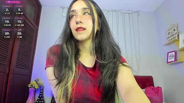 Snapshot of juliieta_love chatting on 12-07-24, 07:43 juliieta love online show from 12-07-24, 07:43