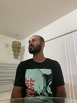 islandvybee55 online show from 01-09-25, 11:02