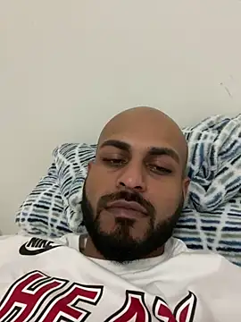 islandvybee55 online show from 01-18-25, 01:29