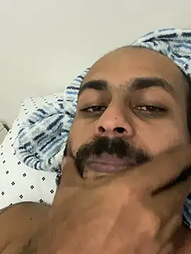 islandvybee55 online show from 02-12-25, 05:26