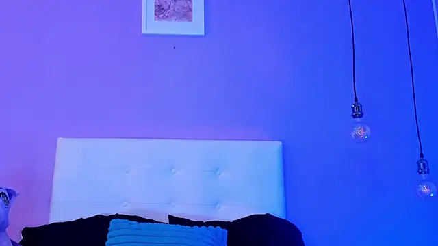 Charlotte11-11 online show from 02-04-26, 03:29