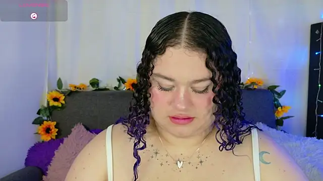 lunitaa0 online show from 01-10-26, 04:14