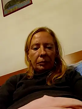 Ladykiss833 online show from 09-18-25, 07:38