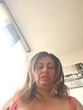 Latiinvenushot online show from 11-12-25, 03:12