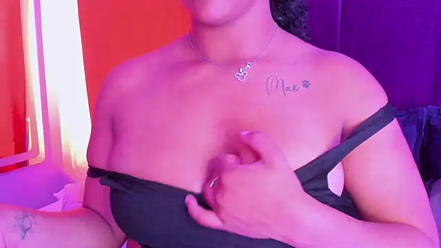 Snapshot of Sofi_Fox_ chatting on 05-20-26, 03:13 Sofi Fox online show from 05-20-26, 03:13