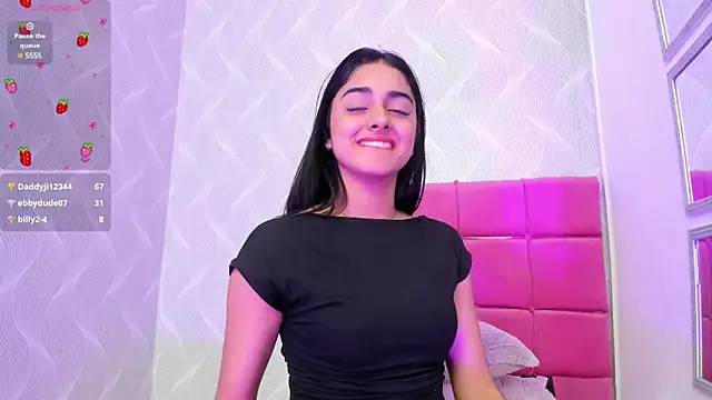 Snapshot of natalia_aguirre1 chatting on 02-04-25, 06:27 natalia aguirre1 online show from 02-04-25, 06:27