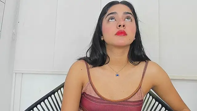 Snapshot of natalia_aguirre1 chatting on 02-13-25, 12:43 natalia aguirre1 online show from 02-13-25, 12:43