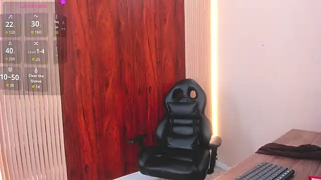 VickyJohnson1 online show from 12-14-25, 07:07