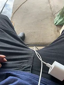 SukItSlo444 online show from 04-17-26, 08:34