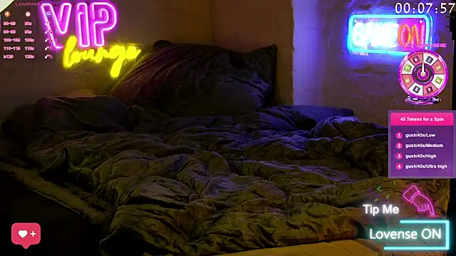 coupleofficial online show from 03-11-25, 12:00