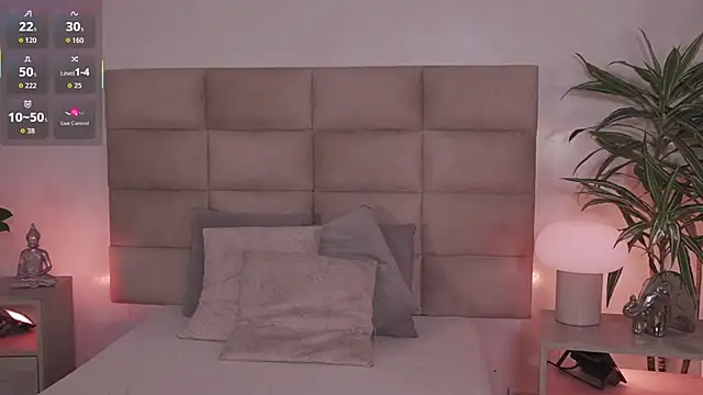 lexiee grey  online show from 03-12-26, 11:49