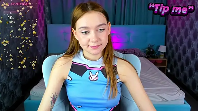 Snapshot of Lesi_Moonie01 chatting on 01-07-25, 10:32 Lesi Moonie01 online show from 01-07-25, 10:32