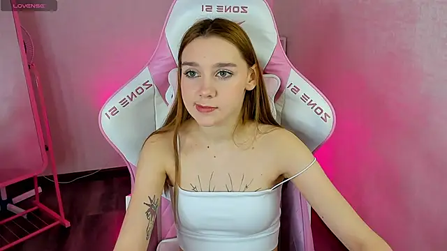 Snapshot of Lesi_Moonie01 chatting on 02-07-25, 08:33 Lesi Moonie01 online show from 02-07-25, 08:33