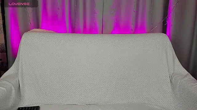 Snapshot of Lesi_Moonie01 chatting on 03-11-25, 12:50 Lesi Moonie01 online show from 03-11-25, 12:50