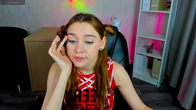 Snapshot of Lesi_Moonie01 chatting on 03-16-25, 11:38 Lesi Moonie01 online show from 03-16-25, 11:38