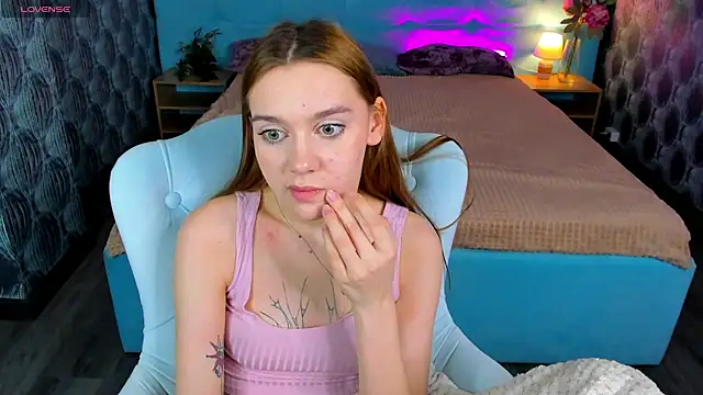 Snapshot of Lesi_Moonie01 chatting on 03-19-25, 02:24 Lesi Moonie01 online show from 03-19-25, 02:24