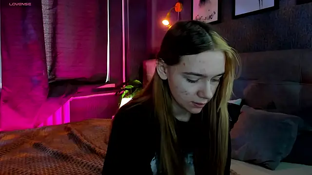 Snapshot of Lesi_Moonie01 chatting on 09-26-25, 08:29 Lesi Moonie01 online show from 09-26-25, 08:29