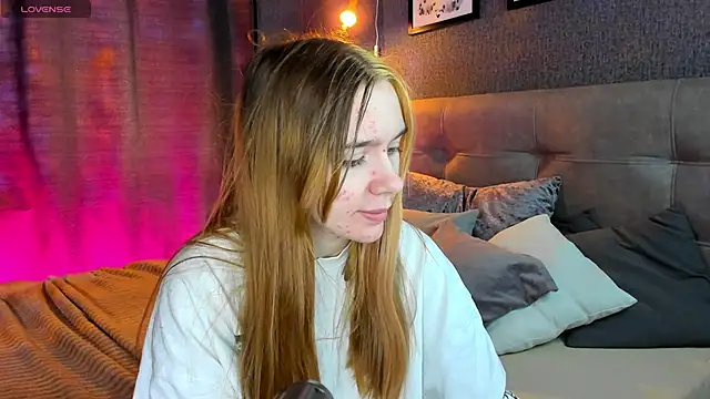 Snapshot of Lesi_Moonie01 chatting on 09-30-25, 06:18 Lesi Moonie01 online show from 09-30-25, 06:18