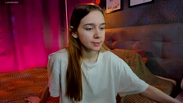 Snapshot of Lesi_Moonie01 chatting on 11-30-25, 09:24 Lesi Moonie01 online show from 11-30-25, 09:24