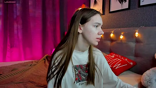 Snapshot of Lesi_Moonie01 chatting on 12-14-25, 09:14 Lesi Moonie01 online show from 12-14-25, 09:14