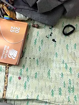 cutiecatty21 online show from 11-16-25, 10:21