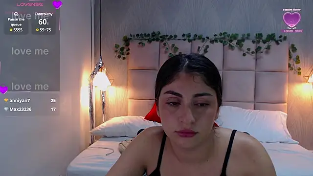 Snapshot of Alaya_cute chatting on 12-11-24, 07:53 Alaya cute online show from 12-11-24, 07:53