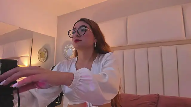 AmbarSantany online show from 02-06-25, 08:23