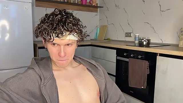 Snapshot of alyx_garden chatting on 03-08-26, 03:05 alyx garden online show from 03-08-26, 03:05