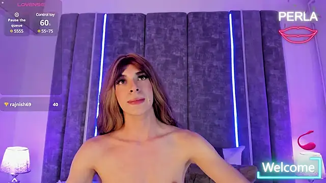 Snapshot of MaxiRogers chatting on 02-17-25, 11:20 MaxiRogers online show from 02-17-25, 11:20