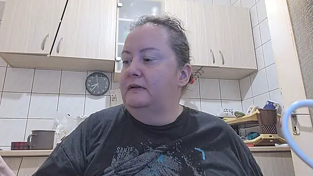 Snapshot of melissaBlessing chatting on 01-17-25, 04:39 melissaBlessing online show from 01-17-25, 04:39