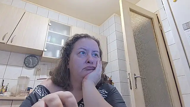 Snapshot of melissaBlessing chatting on 03-02-25, 07:32 melissaBlessing online show from 03-02-25, 07:32