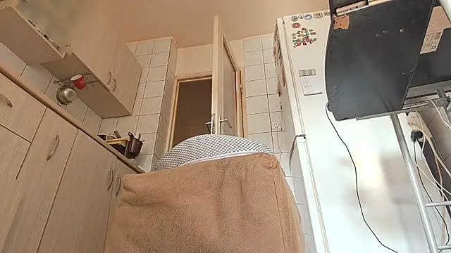 Snapshot of melissaBlessing chatting on 03-09-25, 01:37 melissaBlessing online show from 03-09-25, 01:37