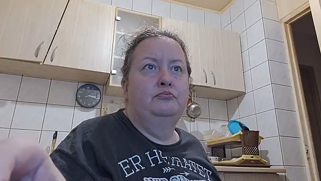 Snapshot of melissaBlessing chatting on 06-05-26, 12:17 melissaBlessing online show from 06-05-26, 12:17