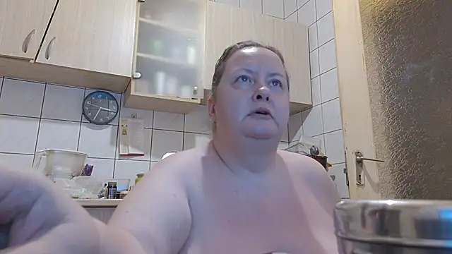 Snapshot of melissaBlessing chatting on 06-10-26, 12:33 melissaBlessing online show from 06-10-26, 12:33