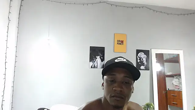 Snapshot of Kimandyuk chatting on 01-11-25, 05:18 Kimandyuk online show from 01-11-25, 05:18