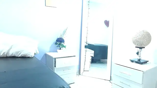 Snapshot of Kimandyuk chatting on 01-29-25, 02:30 Kimandyuk online show from 01-29-25, 02:30