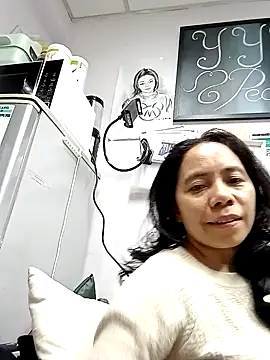 Snapshot of doggiepossession chatting on 02-23-25, 08:39 doggiepossession online show from 02-23-25, 08:39