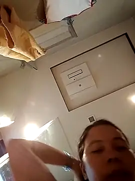 Snapshot of doggiepossession chatting on 09-15-25, 05:07 doggiepossession online show from 09-15-25, 05:07