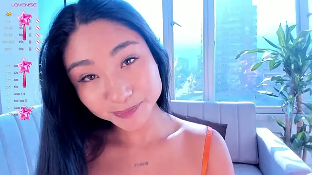 Snapshot of Megan_Lim chatting on 01-17-25, 01:56 Megan Lim online show from 01-17-25, 01:56