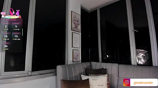 Snapshot of Megan_Lim chatting on 03-03-25, 10:28 Megan Lim online show from 03-03-25, 10:28