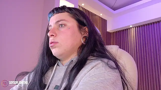 Lucy Smith2 online show from 04-25-26, 03:53