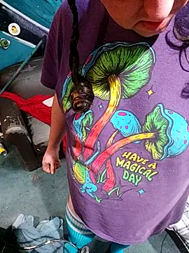 Boo-boo kittyfux online show from 10-19-25, 09:43