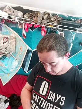 Boo-boo kittyfux online show from 11-13-25, 04:06