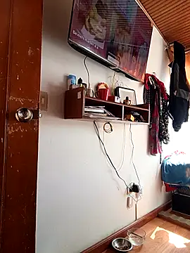 Snapshot of yajahil chatting on 12-17-25, 03:29 yajahil online show from 12-17-25, 03:29