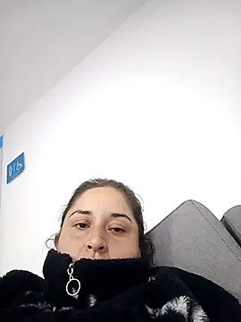 Snapshot of yajahil chatting on 02-17-26, 07:49 yajahil online show from 02-17-26, 07:49