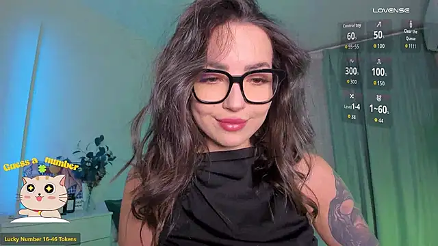 Snapshot of Oh_My_Dianee chatting on 02-11-26, 07:24 Oh My Dianee online show from 02-11-26, 07:24