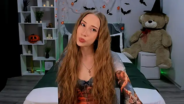 AlexaHarmon online show from 10-22-25, 06:35