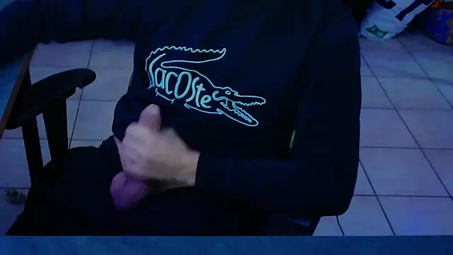 Snapshot of Vlad230323 chatting on 12-02-25, 02:56 Vlad230323 online show from 12-02-25, 02:56